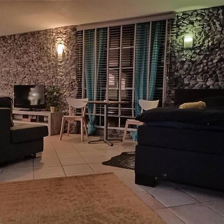 Kom Thuis In Deze Gezellige Loft Херлен Екстериор снимка